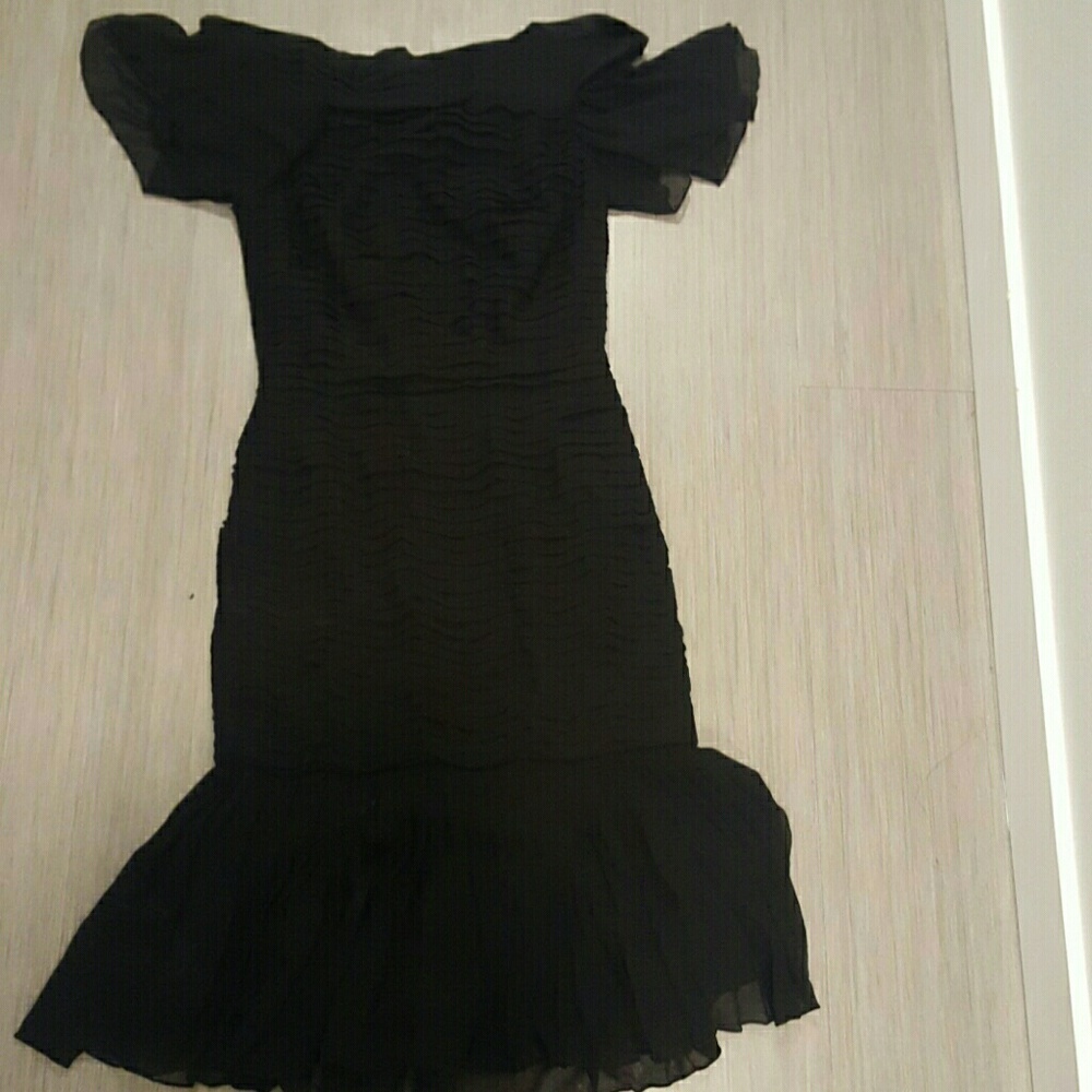 Black Tadashi Collection off-the-shoulder dress